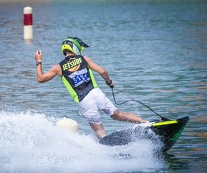 Tabla de Surf Motorizada